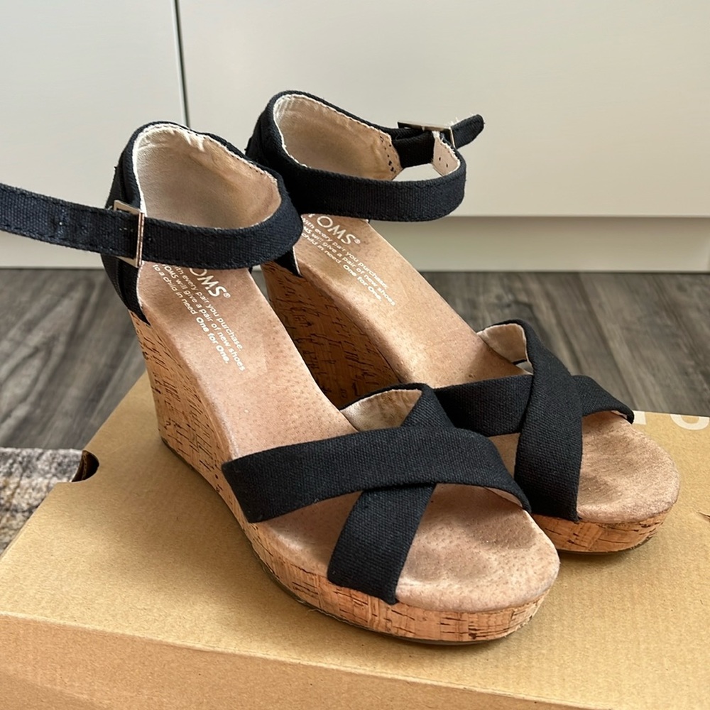 Toms Ankle Strap Wedge